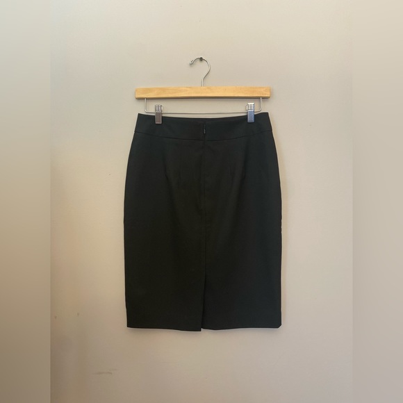 Ann Taylor black pencil skirt size 0 - Picture 2 of 8